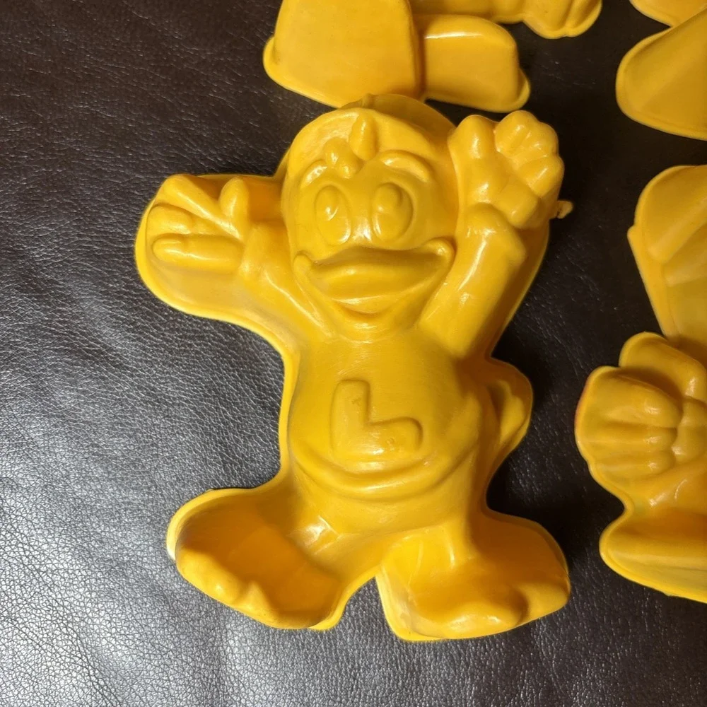 JELL-O‎ 1989 Disney DuckTales Molds Huey, Dewey, Louie & Webby
